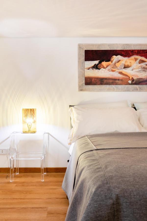 ローマRotonda 23 - Loft In Pantheonアパートメント エクステリア 写真