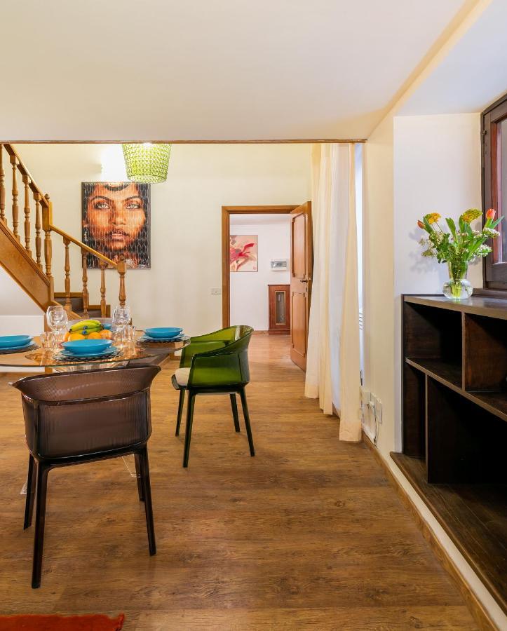 ローマRotonda 23 - Loft In Pantheonアパートメント エクステリア 写真